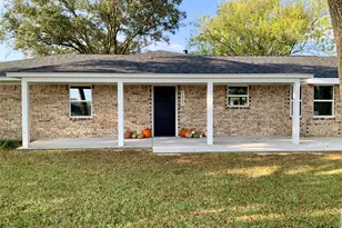 11703 Cherry Point Dr, Mont Belvieu, TX 77535 - Photo 9