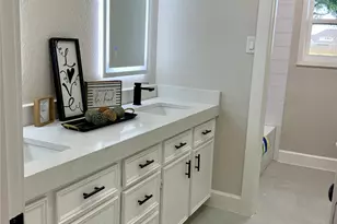 11703 Cherry Point Dr, Mont Belvieu, TX 77535 - Photo 29