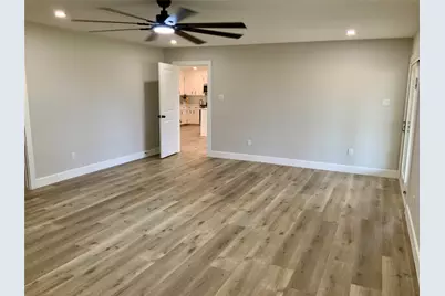 11703 Cherry Point Drive, Mont Belvieu, TX 77535 - Photo 25