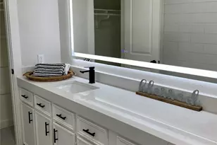 11703 Cherry Point Dr, Mont Belvieu, TX 77535 - Photo 35