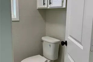 11703 Cherry Point Dr, Mont Belvieu, TX 77535 - Photo 31