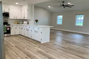 11703 Cherry Point Dr, Mont Belvieu, TX 77535 - Photo 13