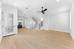 2204 Lou Ellen Ln, Houston, TX 77018 - Photo 23