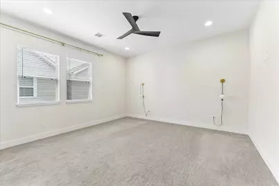 2204 Lou Ellen Lane #C, Houston, TX 77018 - Photo 25