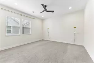 2204 Lou Ellen Ln, Houston, TX 77018 - Photo 25
