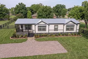 1017 Mustang Crossing Dr, Waller, TX 77484 - Photo 5