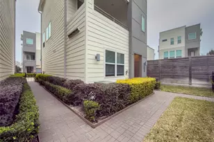 2733 Eado Edge Ct, Houston, TX 77020 - Photo 3