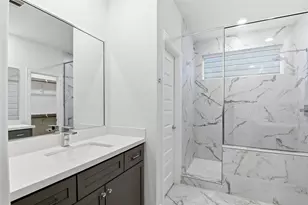 2733 Eado Edge Ct, Houston, TX 77020 - Photo 25