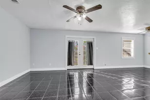 7226 Kingsway Dr, Houston, TX 77087 - Photo 17