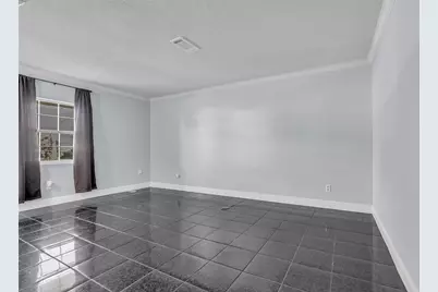 7226 Kingsway Drive, Houston, TX 77087 - Photo 11