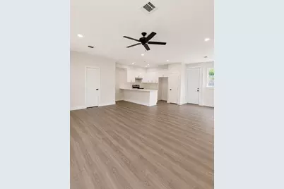 11514 Courtshire Road #B, Houston, TX 77076 - Photo 7
