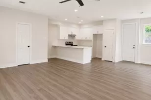11514 Courtshire Rd, Houston, TX 77076 - Photo 7