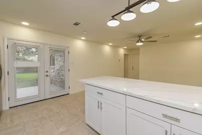 5003 Denoron Drive, Houston, TX 77048 - Photo 9