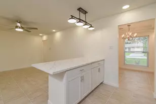5003 Denoron Dr, Houston, TX 77048 - Photo 11