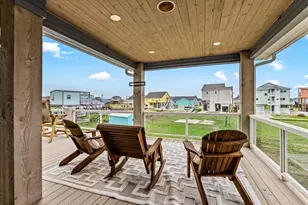 1990 Royalville Ct, Crystal Beach, TX 77650 - Photo 3