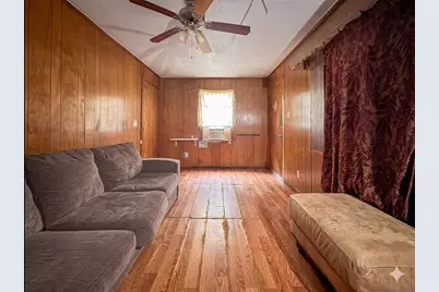 8025 Avenue E, Houston, TX 77012 - Photo 3