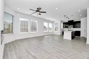 10059 Nectar Path, Iowa Colony, TX 77583 - Photo 3