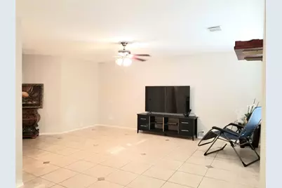 14943 Sugar Peak Drive, Sugar Land, TX 77498 - Photo 9