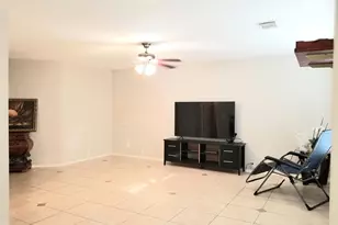 14943 Sugar Peak Dr, Sugar Land, TX 77498 - Photo 9