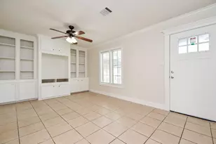 44 Farrell St, Houston, TX 77022 - Photo 3