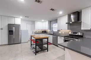 1230 Wisterwood Dr, Houston, TX 77043 - Photo 15