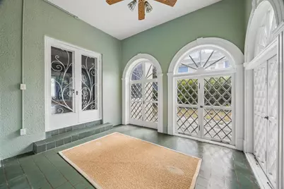 2603 Avenue O, Galveston, TX 77550 - Photo 9