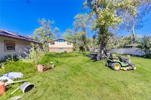 484 County Rd 6768, Dayton, TX 77535 - Photo 13