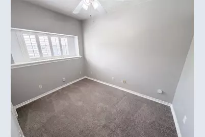 7934 Round Rock Drive, Houston, TX 77049 - Photo 11