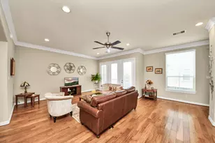 12255 Oxford Cres Cir, Houston, TX 77082 - Photo 7