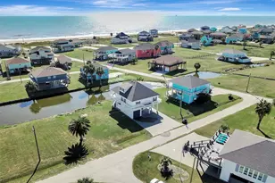2570 Tide Dr, Port Bolivar, TX 77650 - Photo 1