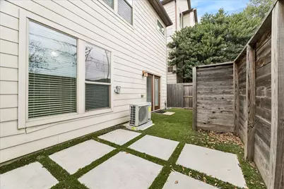 1216 Sampson Street, Houston, TX 77003 - Photo 33