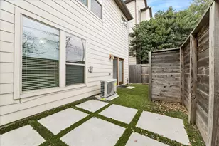 1216 Sampson St, Houston, TX 77003 - Photo 33