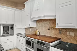 47 Summerwalk, The Woodlands, TX 77381 - Photo 19