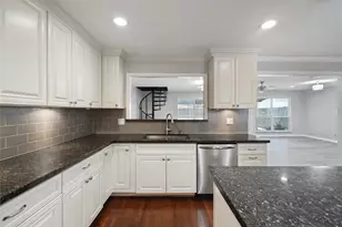 1803 Libbey Dr, Houston, TX 77018 - Photo 17