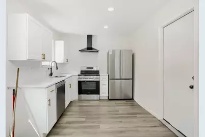 5207 Castlecreek Lane, Houston, TX 77053 - Photo 9