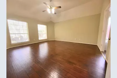 1916 Lake Winds Drive, Missouri City, TX 77459 - Photo 11