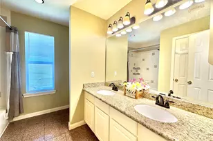 1916 Lakewinds Dr, Missouri City, TX 77459 - Photo 17