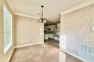 1916 Lakewinds Dr, Missouri City, TX 77459 - Photo 11