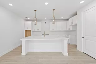 7810 Clover Gully Ln, Katy, TX 77493 - Photo 5