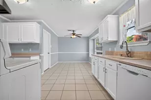 261 Hardwicke Rd, Houston, TX 77060 - Photo 9
