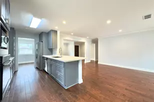 1415 Mapleton Dr, Houston, TX 77043 - Photo 9