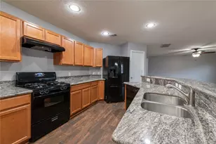 2562 Skyview Point Dr, Houston, TX 77047 - Photo 7