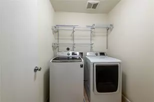 2562 Skyview Point Dr, Houston, TX 77047 - Photo 21