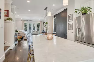 1010 W 24th St, Houston, TX 77008 - Photo 19