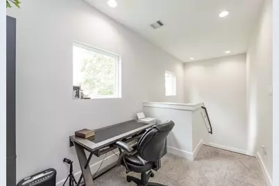 3354 Pinemont Drive, Houston, TX 77018 - Photo 15