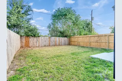 7358 Guadalcanal Road #B, Houston, TX 77033 - Photo 33