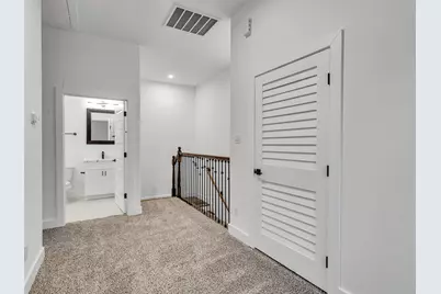 7358 Guadalcanal Road #B, Houston, TX 77033 - Photo 21