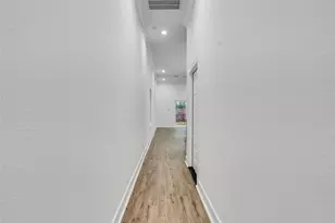 7358 Guadalcanal Rd, Houston, TX 77033 - Photo 5