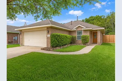 136 Easton Glen Lane, Dickinson, TX 77539 - Photo 1
