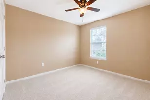 136 Easton Glen Ln, League City, TX 77539 - Photo 9